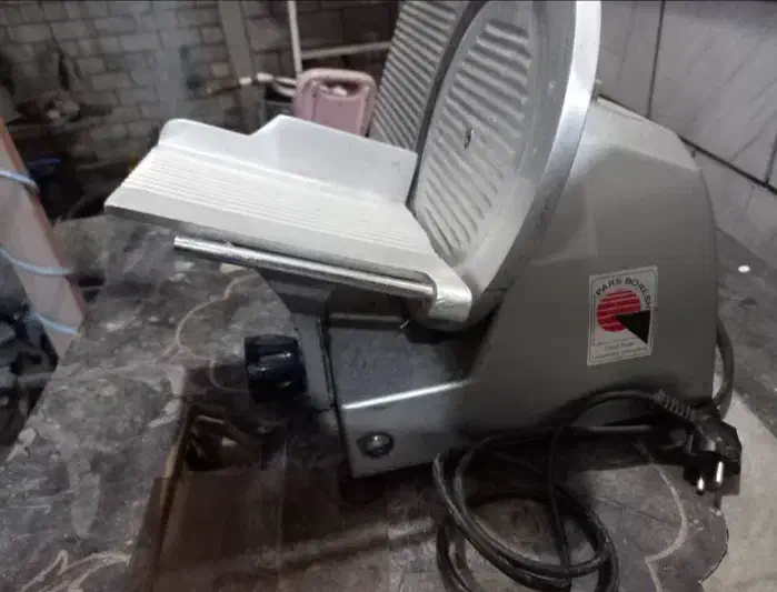 یک دستگاه کالباس بر|فروشگاه و مغازه|دورود, |دیوار