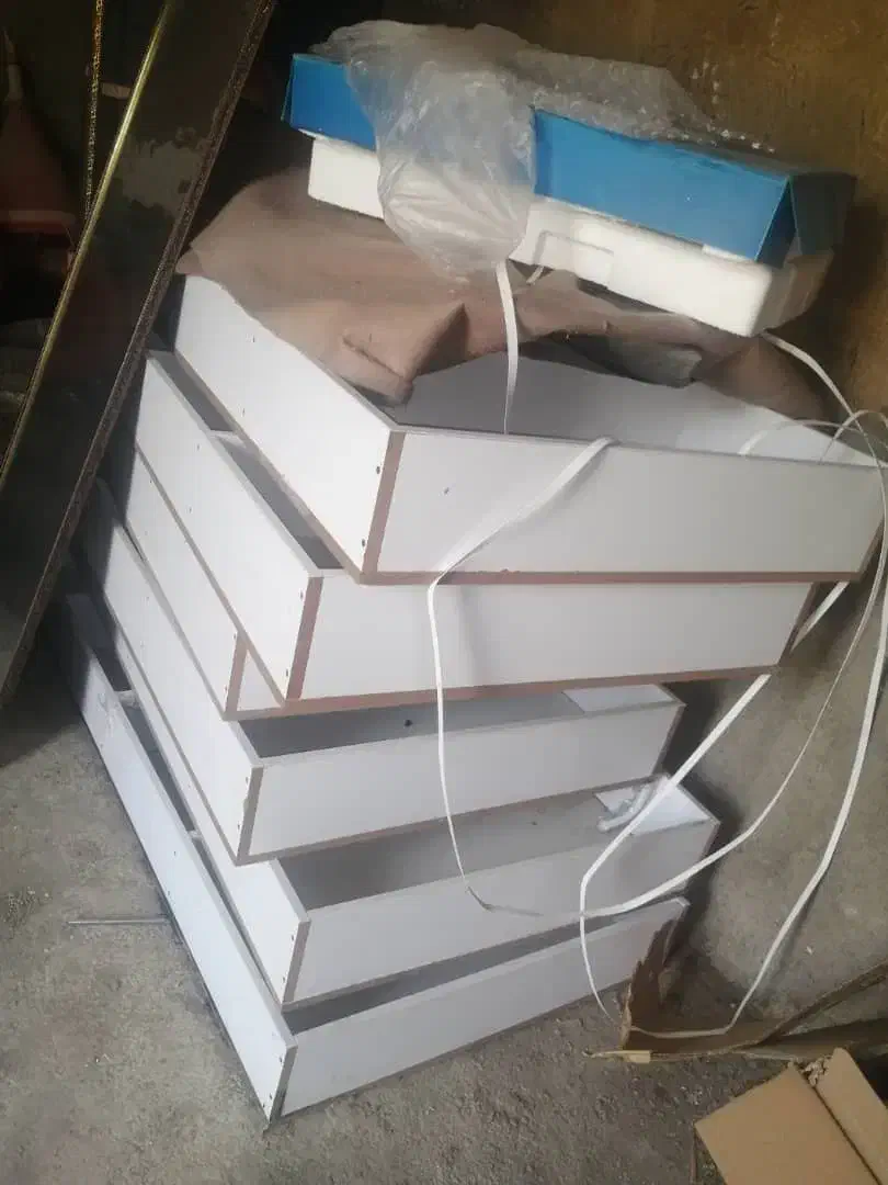 پالت فلزی میوه و آینه|فروشگاه و مغازه|هشتگرد, خور|دیوار