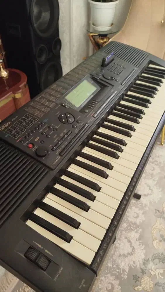ارگ حرفه ای a3 بسیار تمیز بدون ایراد|پیانو، کیبورد، آکاردئون|تبریز, |دیوار