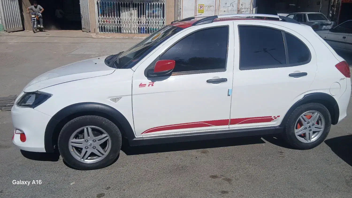 کوئیک.R۱۴۰۱ درحد صفر ۲۷تا کار واقعی|خودرو سواری و وانت|قم, قلعه کامکار|دیوار