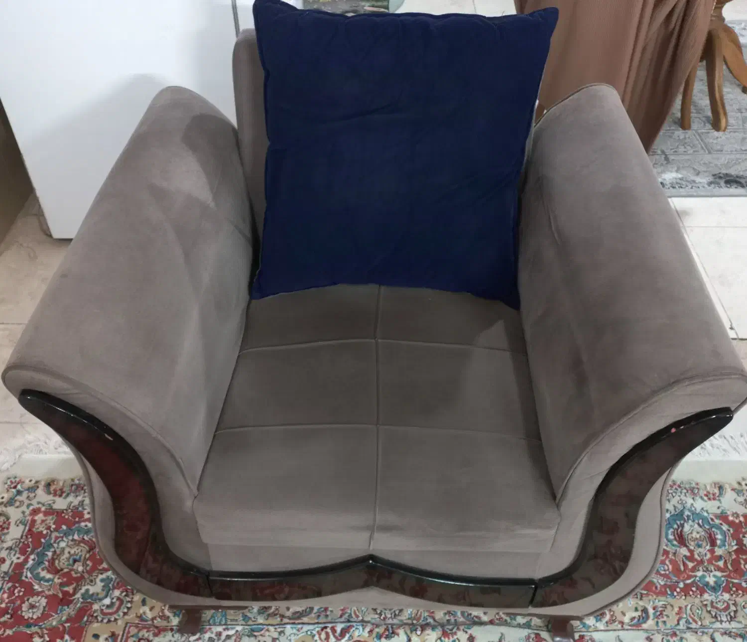 مبلمان و راحتی|مبلمان خانگی و میز عسلی|گرگان, |دیوار