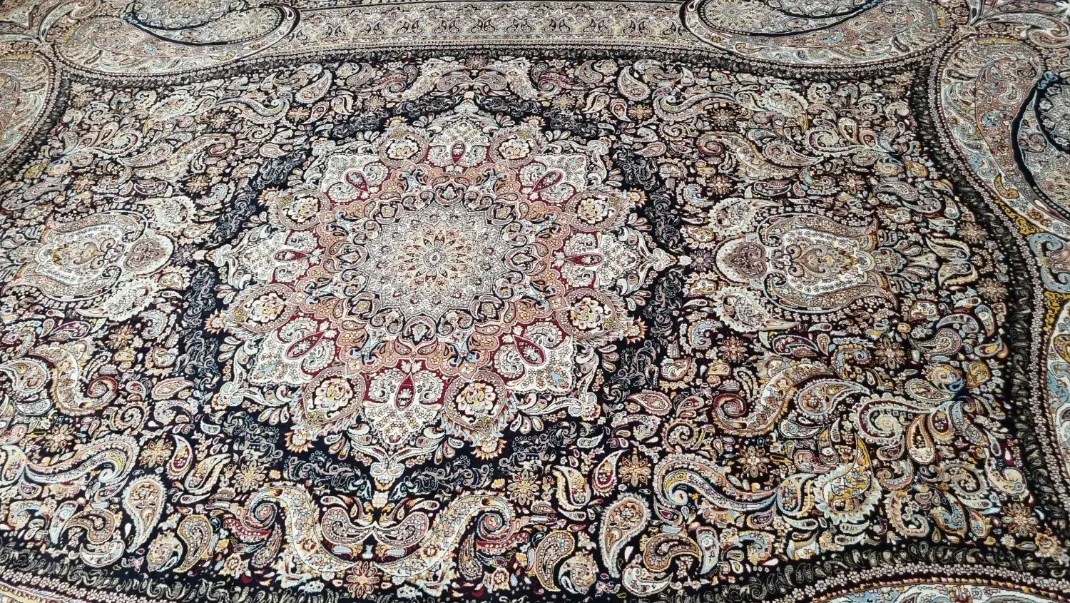 فرش ۹ متری|فرش|شاهینشهر, طالقانی|دیوار