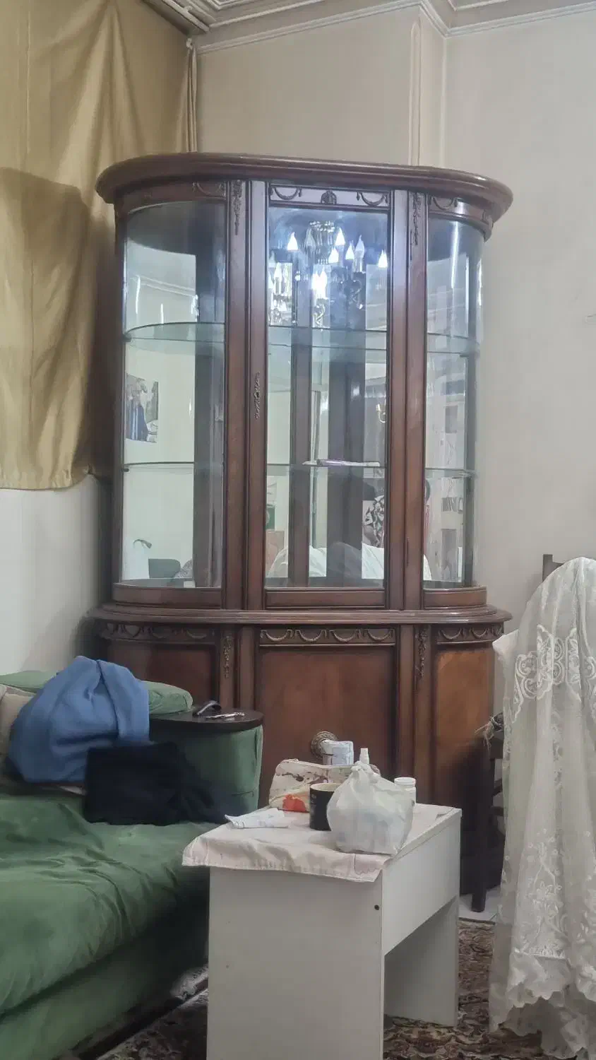 بوفه و‌کمد در حد نو|بوفه، ویترین، کنسول|تهران, خواجه نظام الملک|دیوار