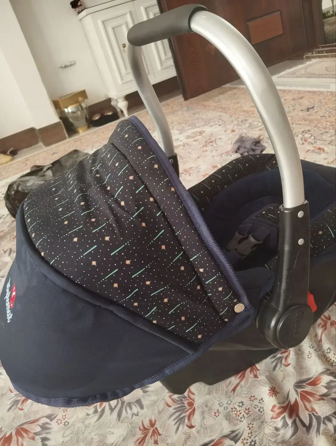 کریر نویه نو|کالسکه و لوازم جانبی|چناران, |دیوار