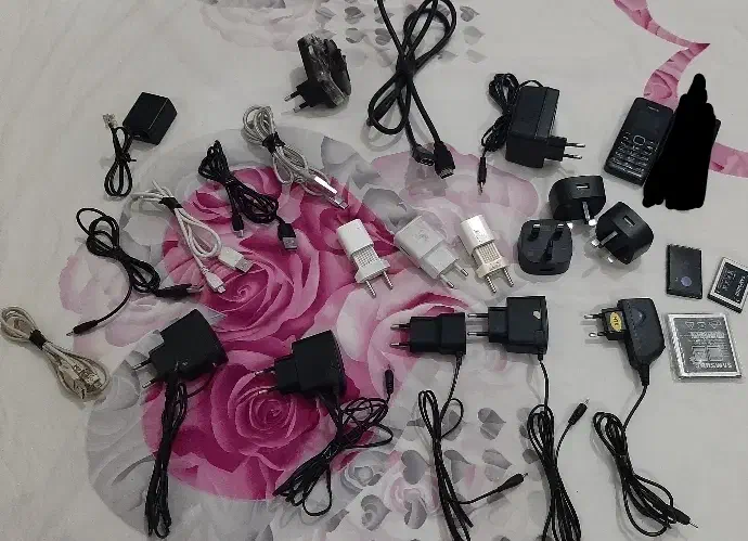 شارژ کن گوشی|لوازم جانبی موبایل و تبلت|میانه, |دیوار