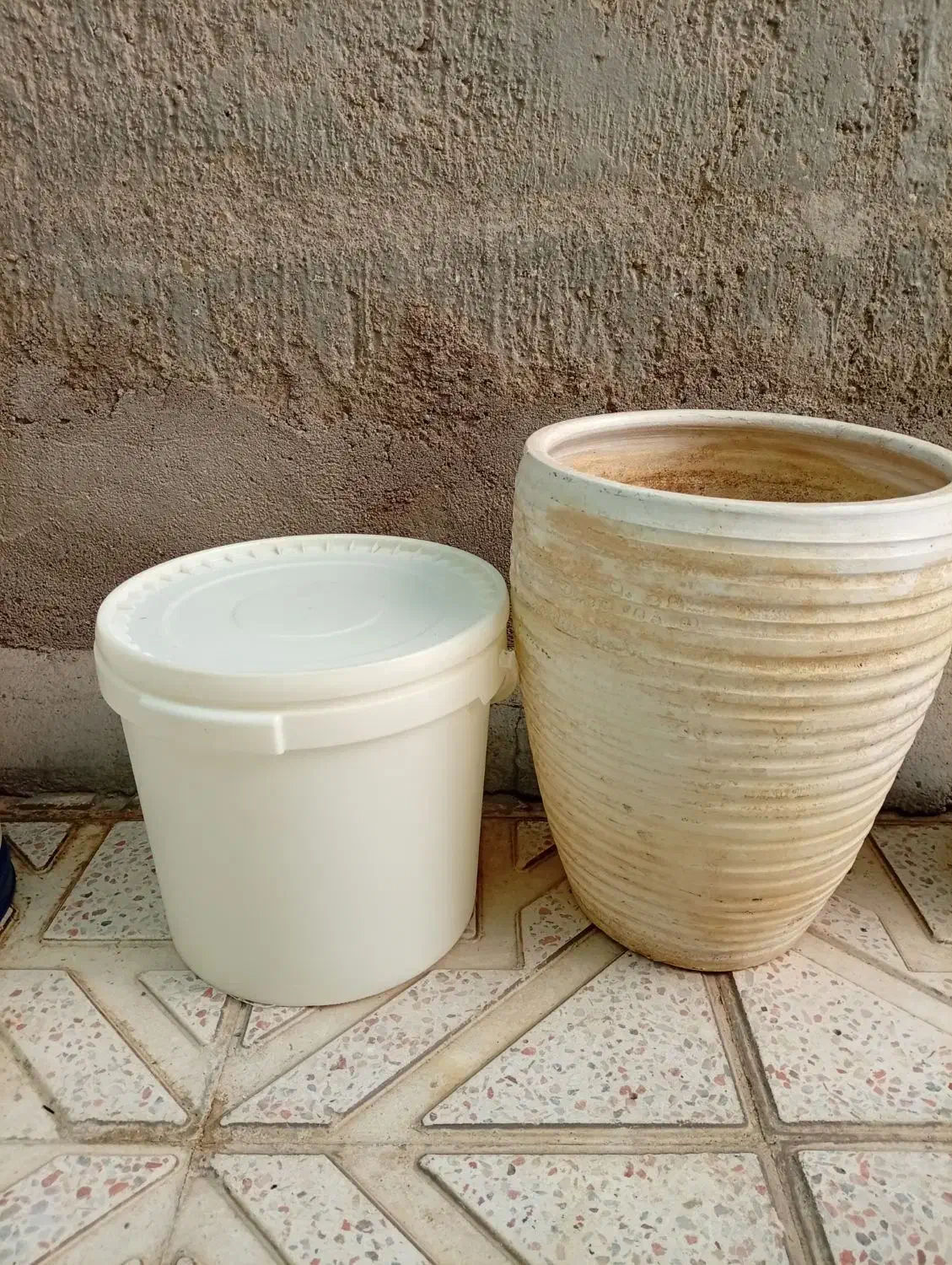 گلدان|گل و گیاه طبیعی|نیشابور, ابراهیم ادهم|دیوار