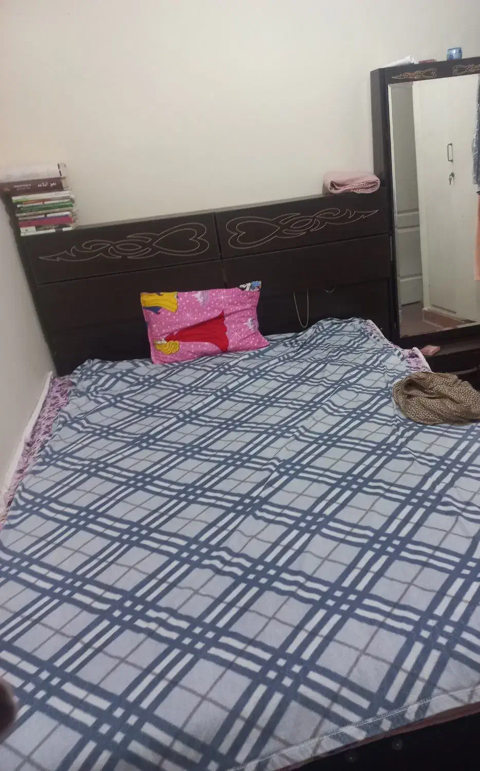 تخت دو نفره با آیینه|تخت و سرویس خواب|بومهن, |دیوار