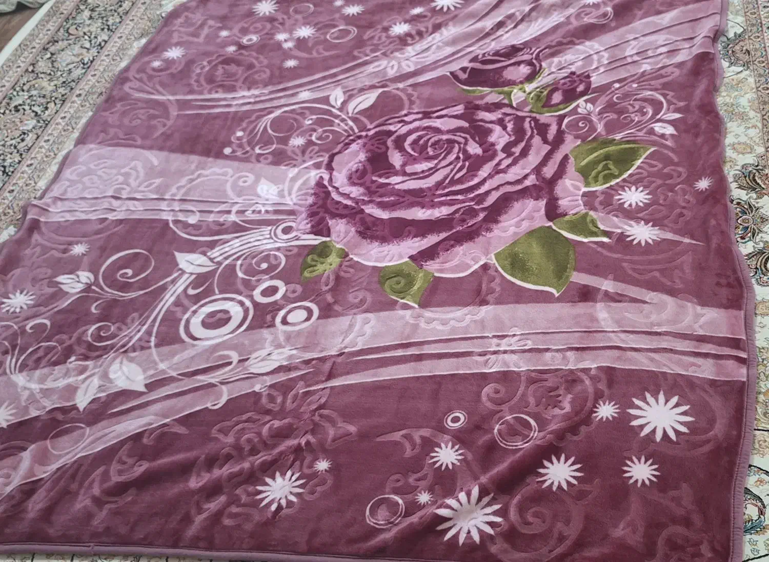 پتو فروشی|رختخواب، بالش، پتو|لالی, |دیوار