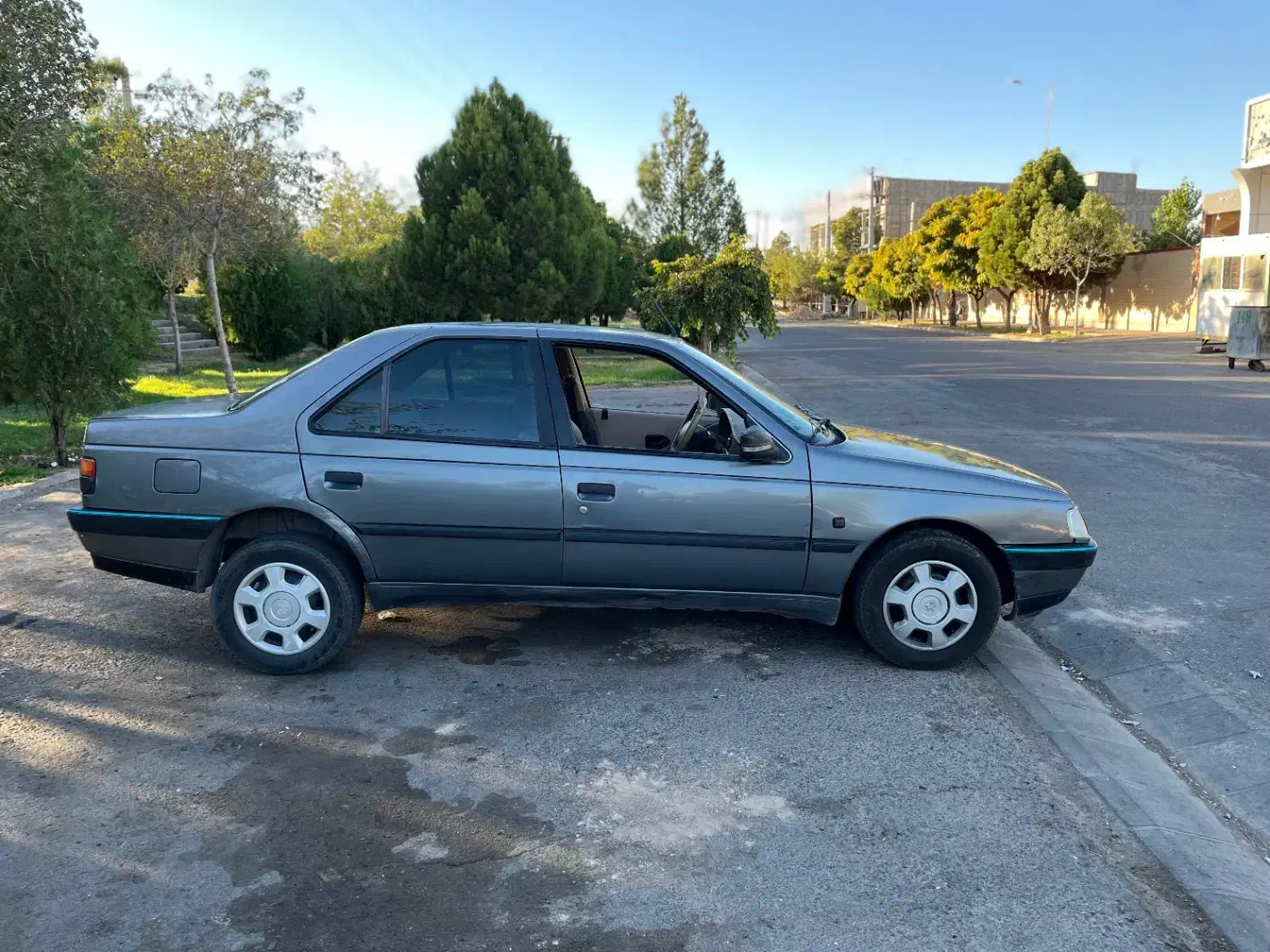 پژو۴۰۵|خودرو سواری و وانت|هادی شهر, |دیوار