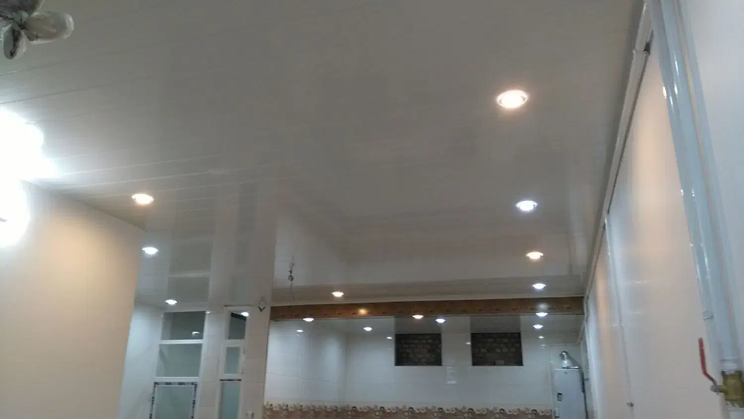 نصب pvc. نصاب پی وی سی|خدمات پیشه و مهارت|یزد, |دیوار