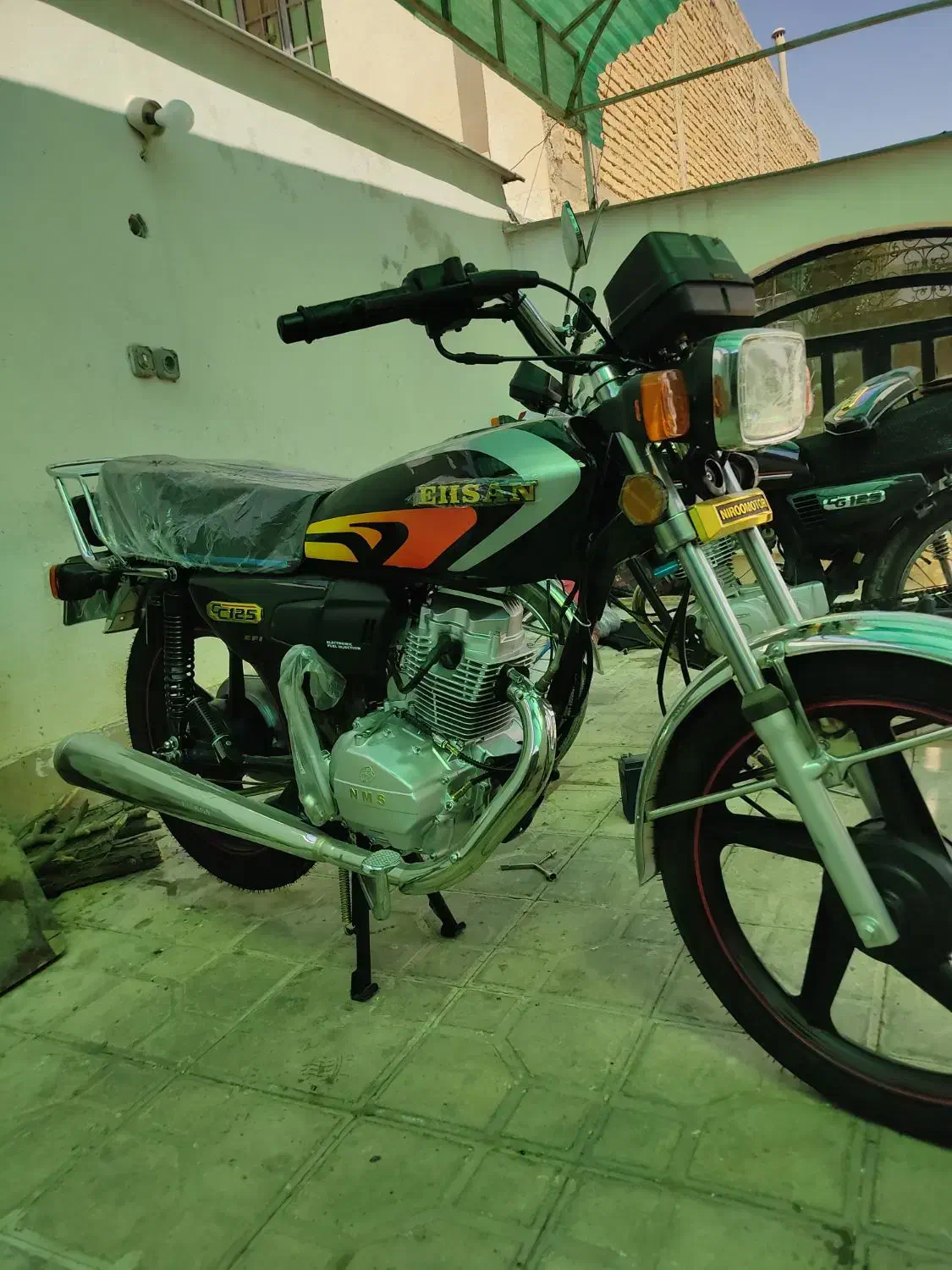 موتور احسان خشک ۱۴۰۳ خوابیده|موتورسیکلت|شیراز, زیباشهر|دیوار