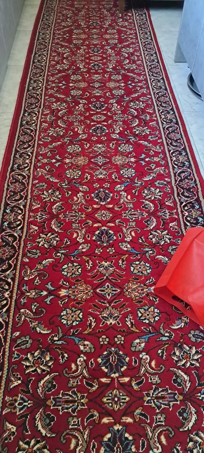 فرش کناره طرح سنتی سالم و بدون هیچ ایرادی|فرش|بهارستان, |دیوار