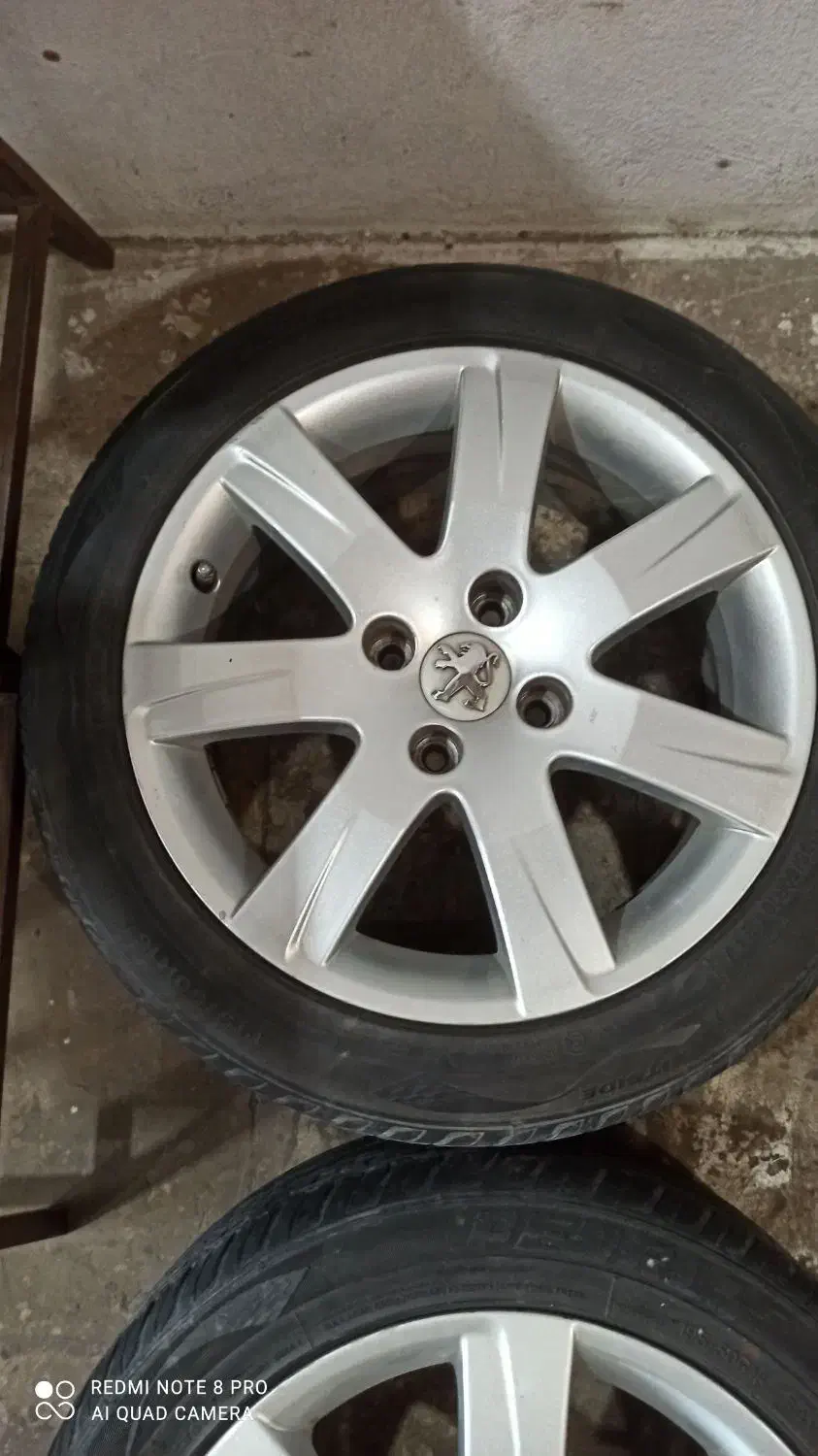 رینگ سانتیگو نیو در کنگان|قطعات یدکی و لوازم جانبی|اسیر, |دیوار