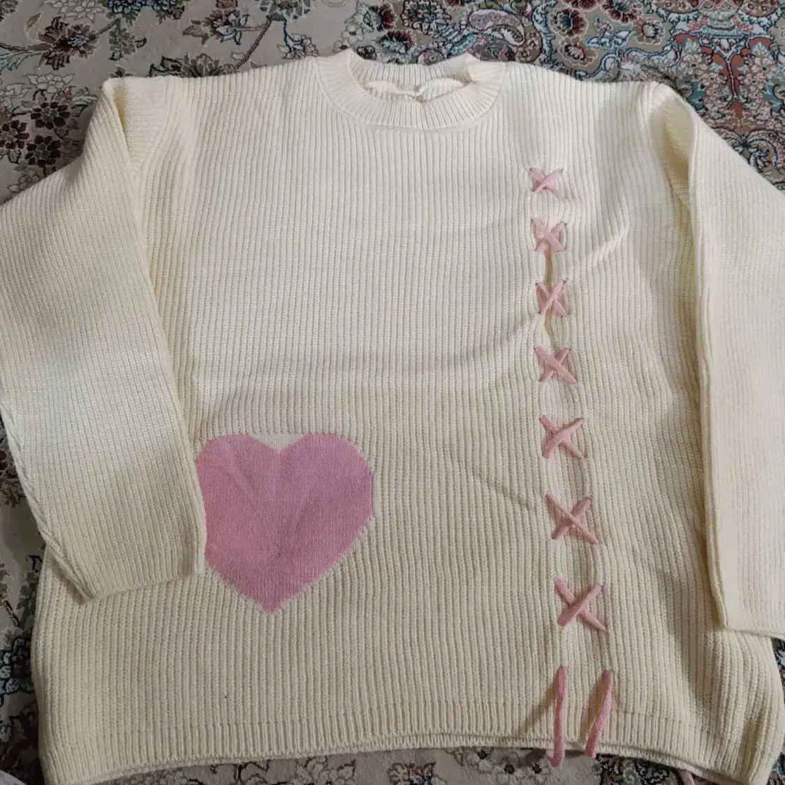 بافت|لباس|مشهد, فرهنگیان (شهرک غرب)|دیوار