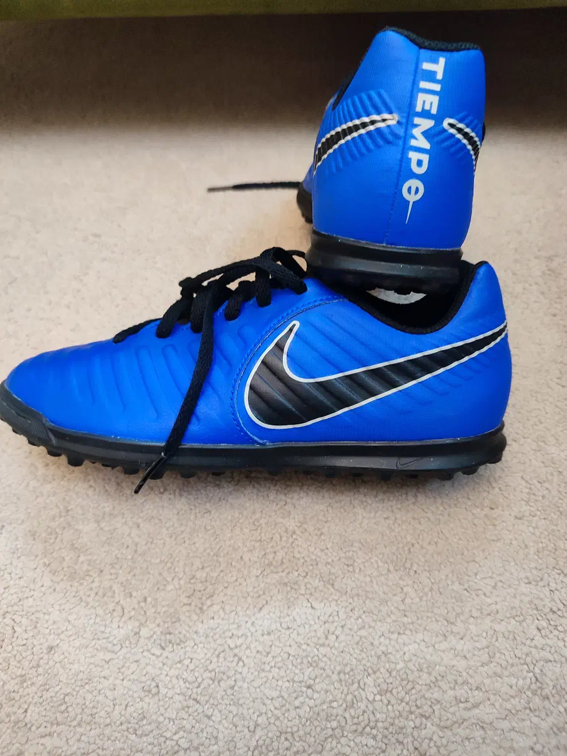 کفش چمن مصنوعی|کیف، کفش، کمربند|خوی, |دیوار