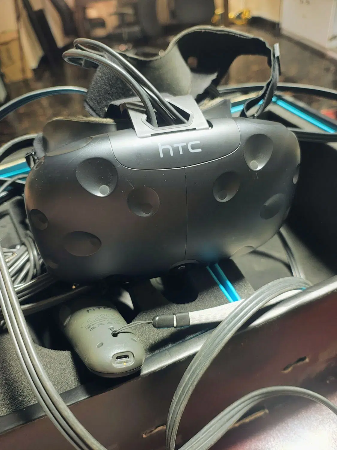 vr HTC vive|کنسول، بازی ویدئویی و آنلاین|تهران, عباس‌آباد|دیوار