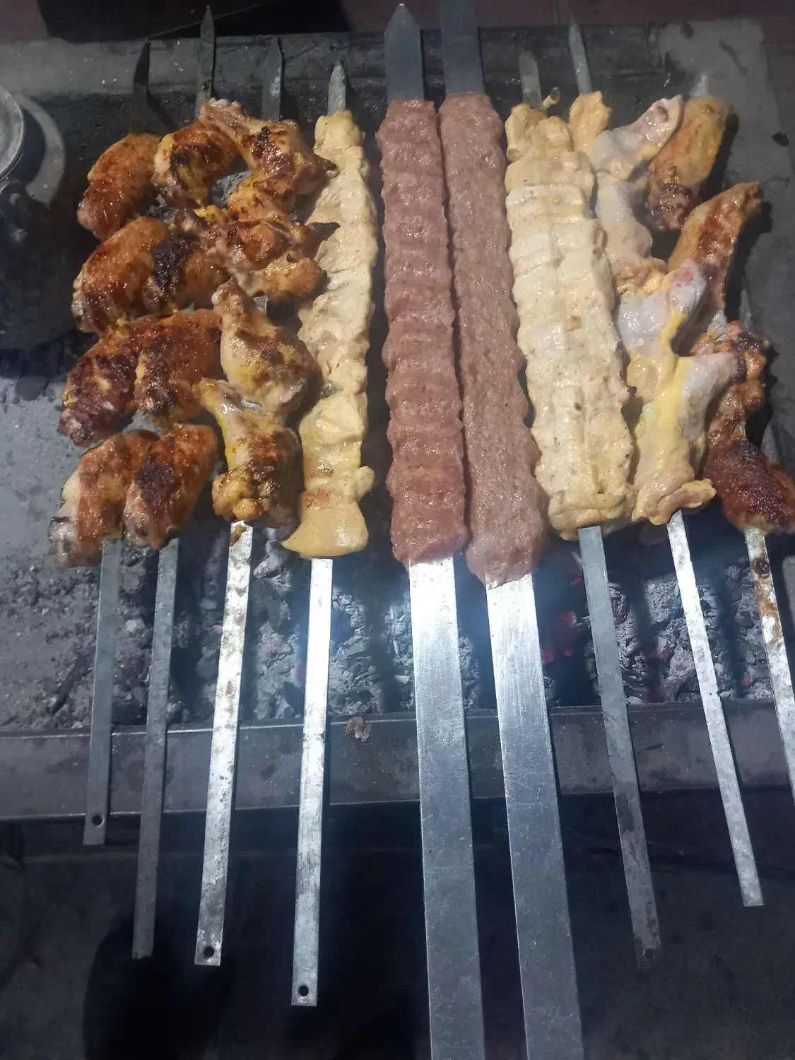 غذا  (کبابی قدیما)|خدمات پذیرایی، مراسم|پرند, فاز ۵|دیوار