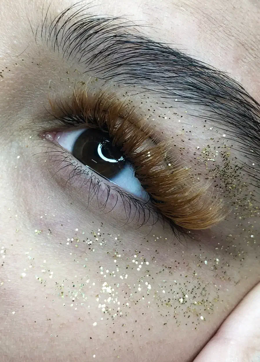 آموزش و خدمات اکستنشن مژه و لیفت 30تا50% تخفیف|خدمات آرایشگری و زیبایی|بندر انزلی, استادیوم|دیوار