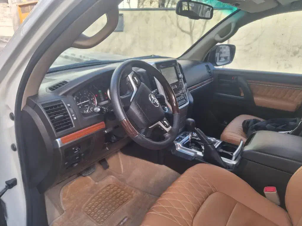 لندکروز تک برگ سند کیلومتر واقعی فنی درجه ۱|خودرو سواری و وانت|تهران, زعفرانیه|دیوار