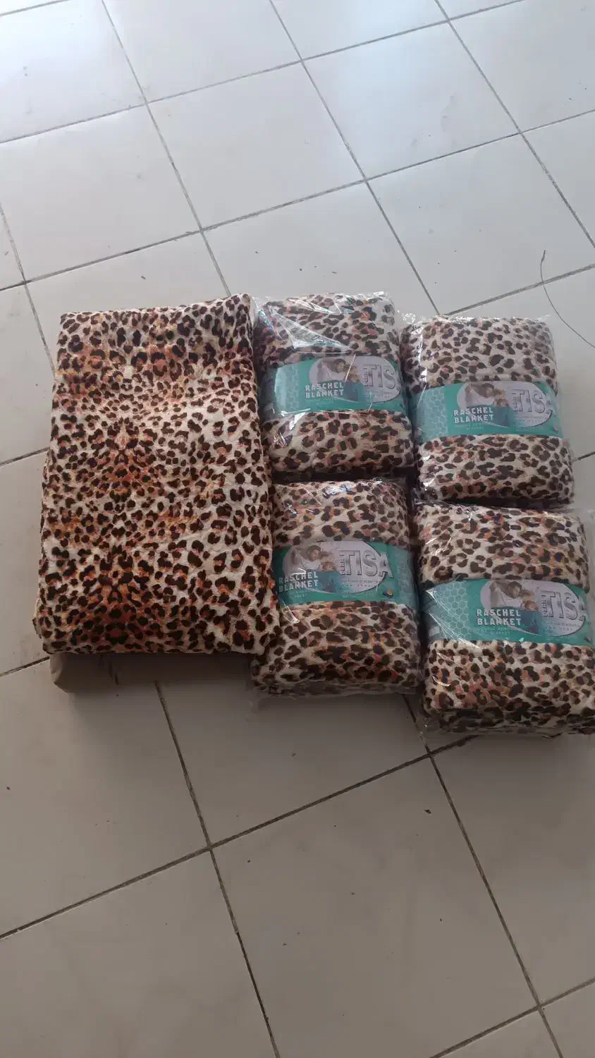 پتو مسافرتی|رختخواب، بالش، پتو|ایلام, |دیوار