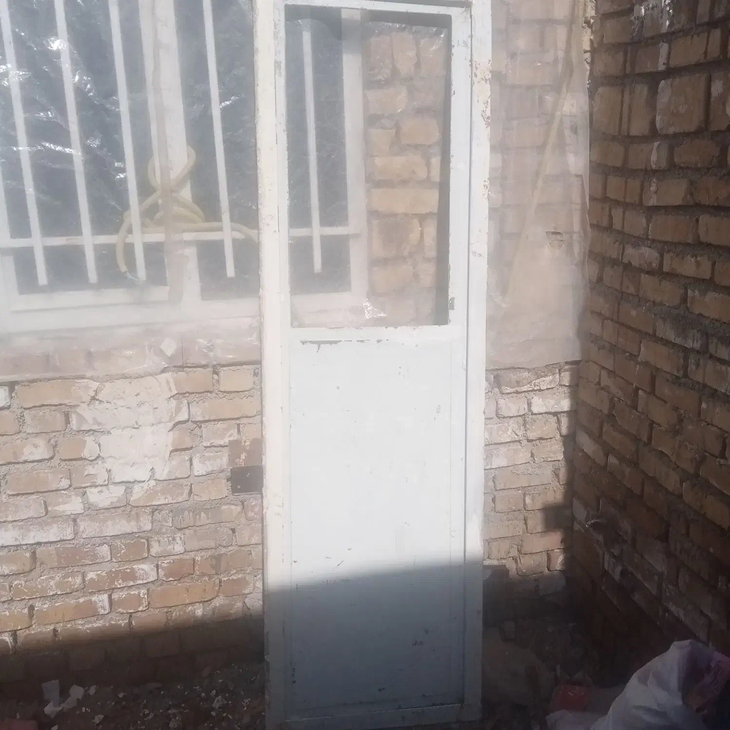 درب در حد|کالسکه و لوازم جانبی|تربت‌حیدریه, پائین ولایت|دیوار