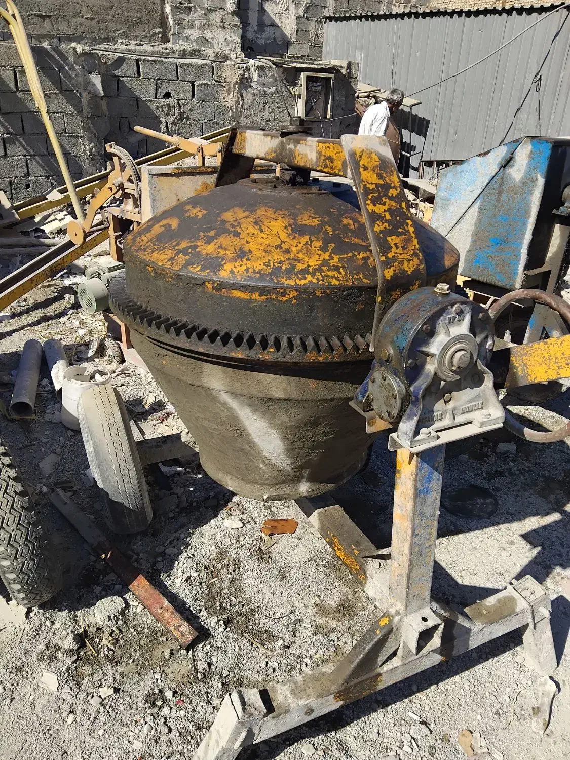 تعمیرات بالابروبتونیر|خدمات پیشه و مهارت|ملارد, |دیوار