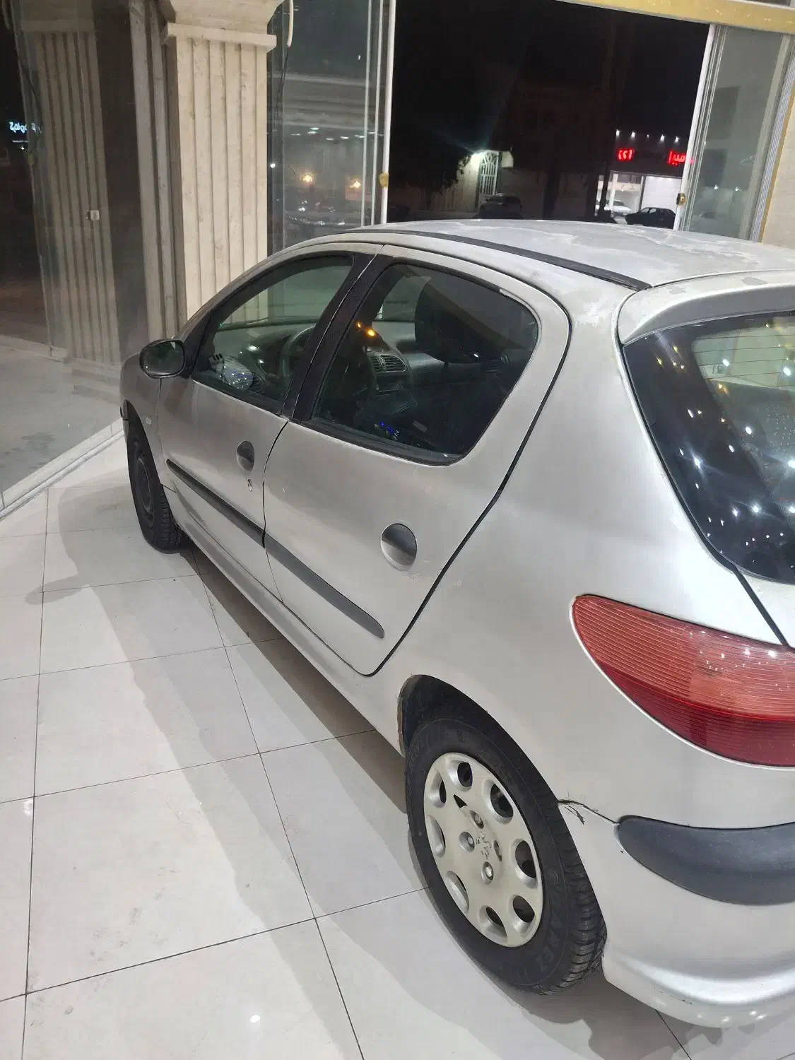 پژو 206 مدل ۸۳ تیپ ۳|خودرو سواری و وانت|برازجان, |دیوار