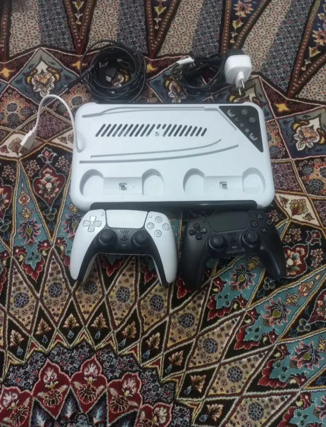 دسته ps5 اورجینال همراه پایه شارژر|کنسول، بازی ویدئویی و آنلاین|پرند, فاز ۶|دیوار