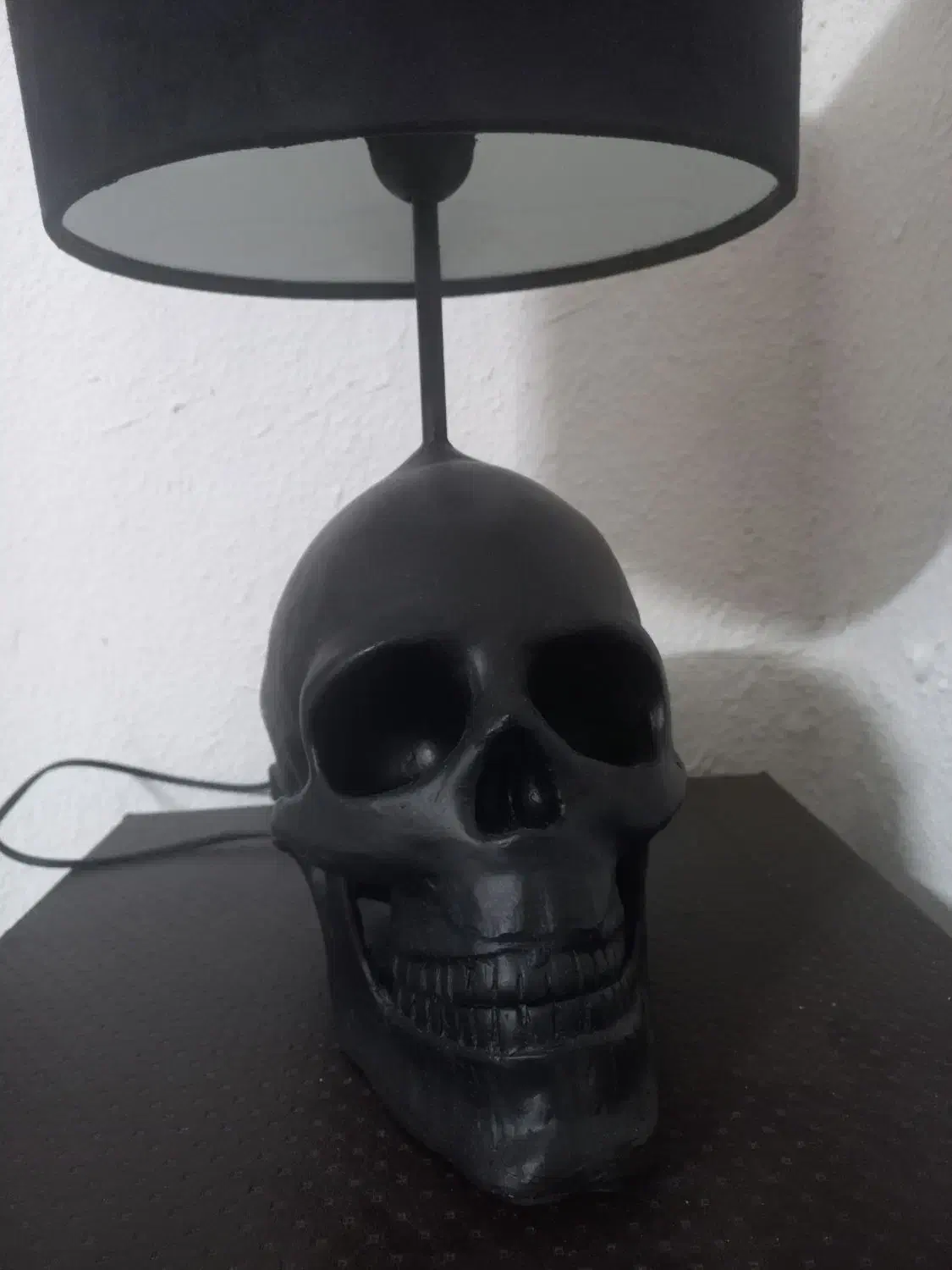 چراغ خواب|چراغ خواب و آباژور|تربت‌حیدریه, آسایش|دیوار