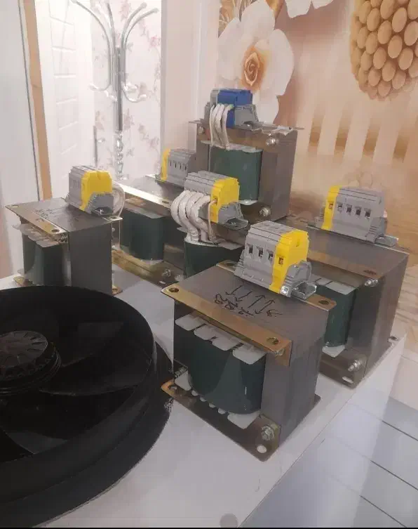 استابلایزر 20امپر 40امپر و 55امپر دائم کار|سایر لوازم برقی|زاهدان, |دیوار