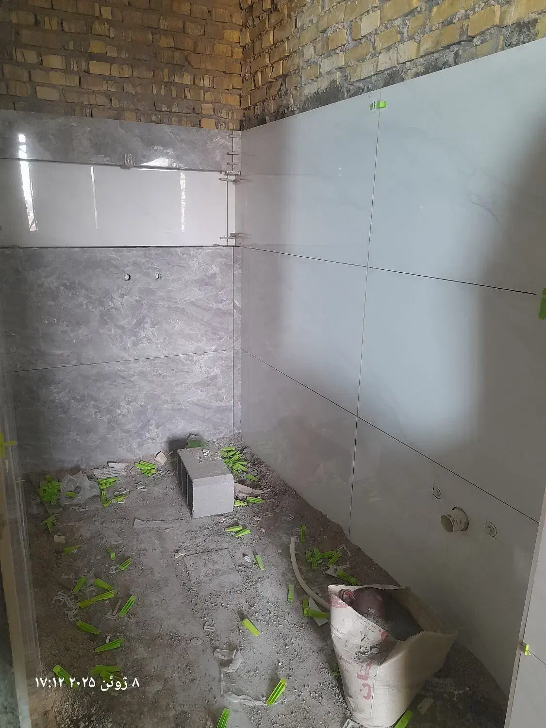 اجرای کاشیکاری و سرامیک کاری و تعمیرات|خدمات پیشه و مهارت|ایذه, |دیوار