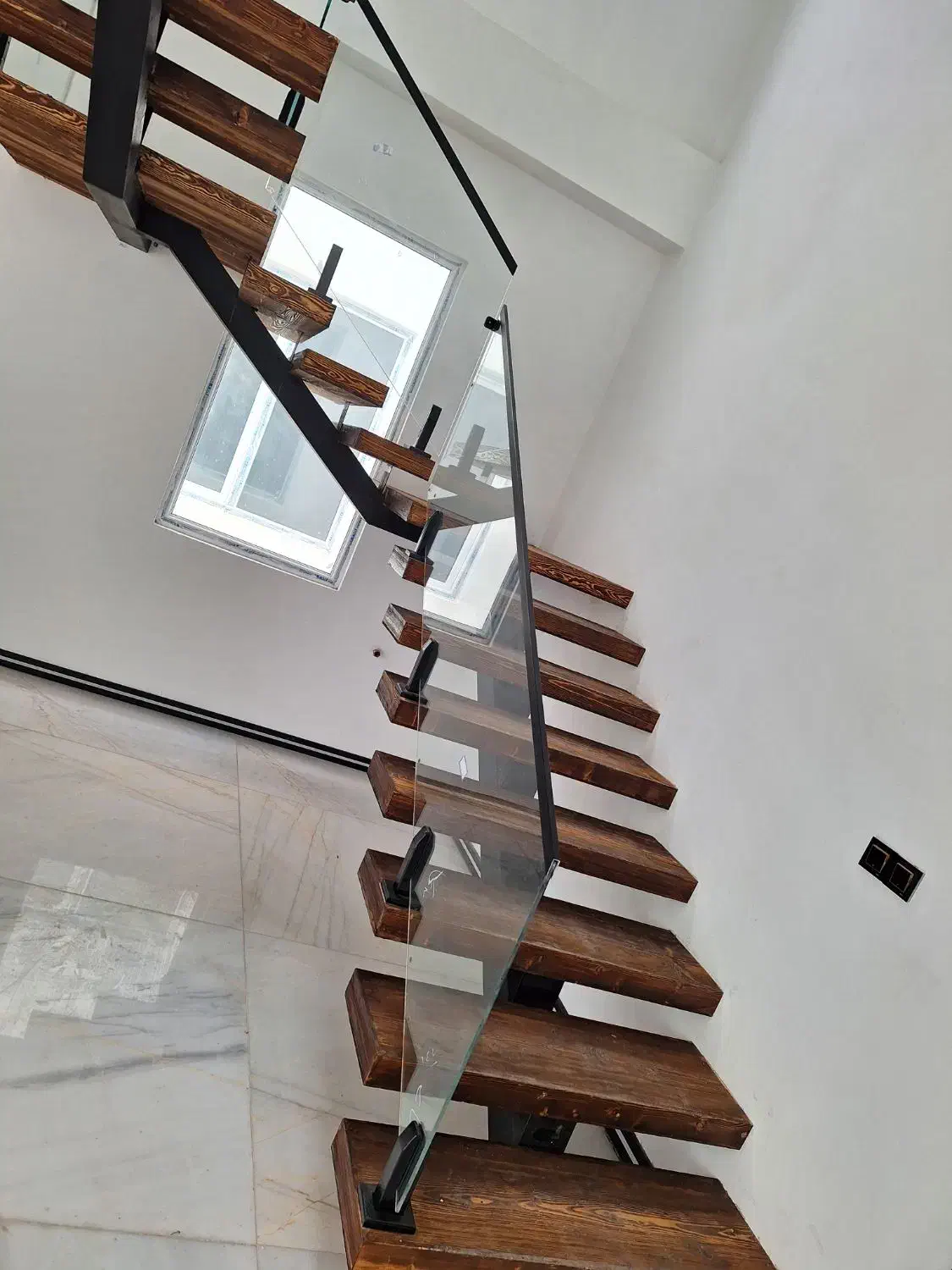 فروش واجرای نرده شیشه،استیل،چوب|خدمات پیشه و مهارت|نوشهر, |دیوار