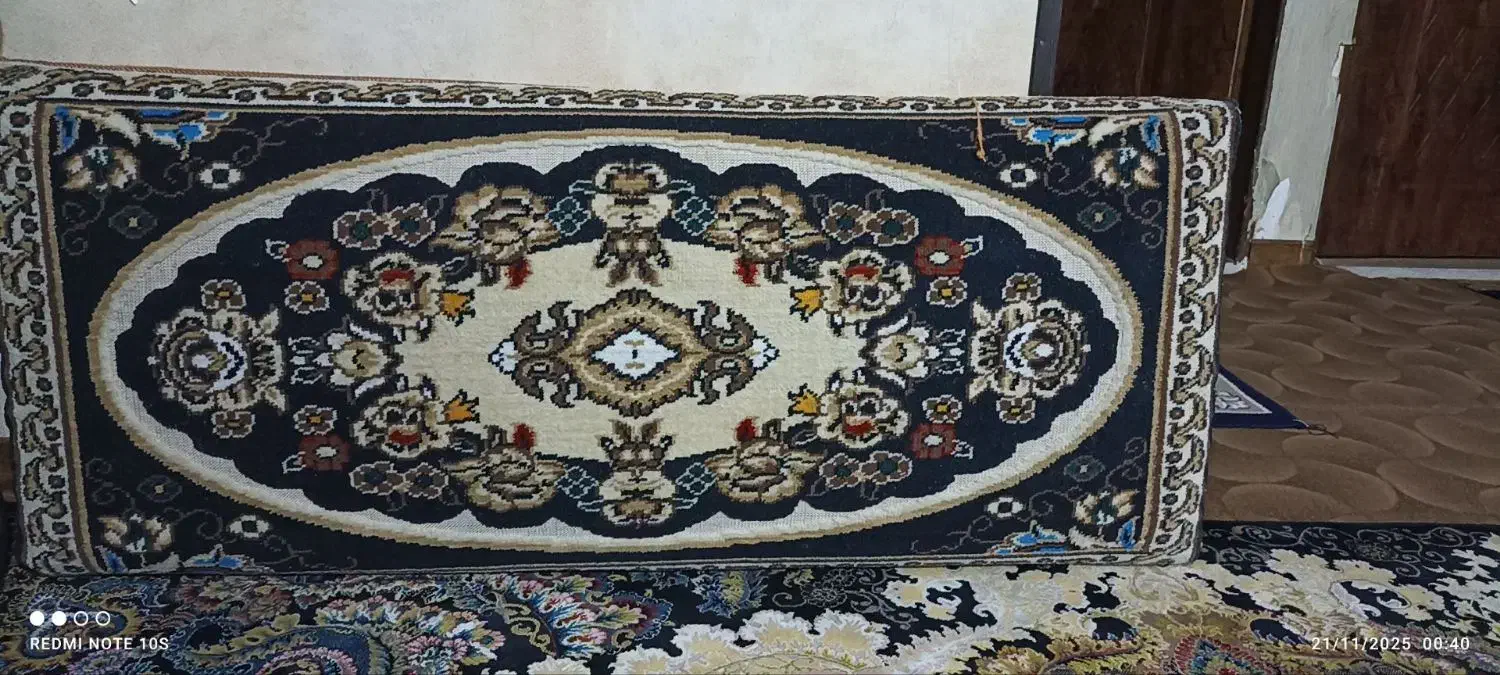 پشتی|پشتی|مشهد, فدک|دیوار