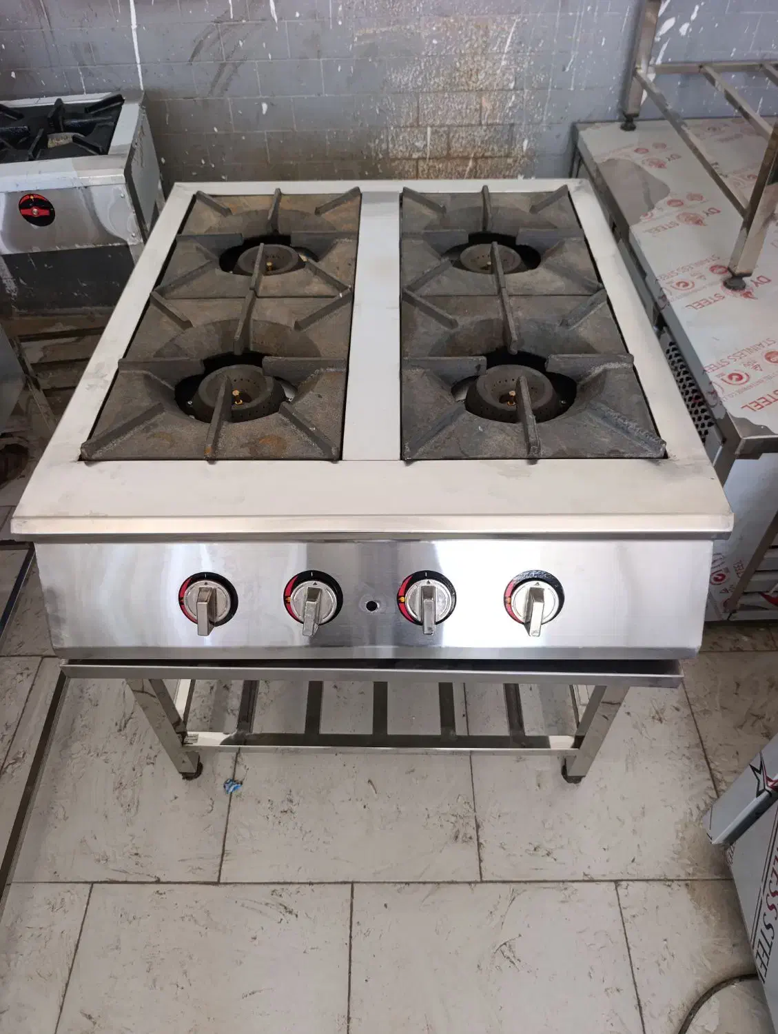 استخدام نیروی کار تولید تجهیزات آشپزخانه صنعتی|استخدام صنعتی، فنی، مهندسی|اسلامشهر, بهرام آباد|دیوار