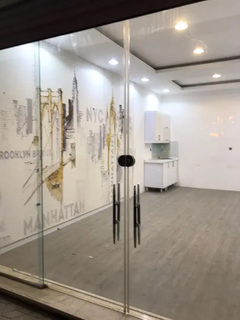 تجاری ۳۱ متری مخابرات|اجارهٔ مغازه و غرفه|شاهینشهر, مخابرات (شهید بهشتی)|دیوار