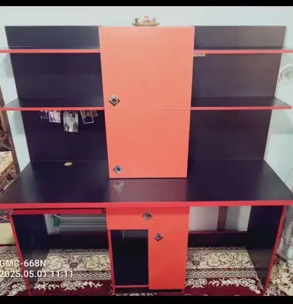 میز تحریر در حد نو|میز تحریر و کامپیوتر|ورامین, خیر آباد|دیوار