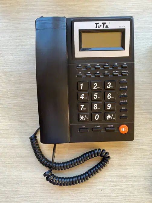 دو دستگاه گوشی تلفن|تلفن رومیزی|اردبیل, |دیوار