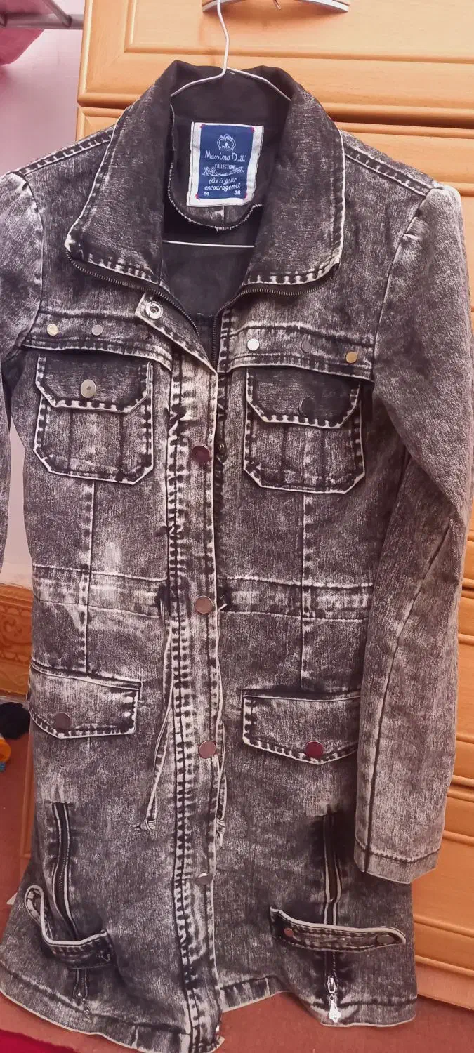 لباس|لباس|کنگاور, |دیوار