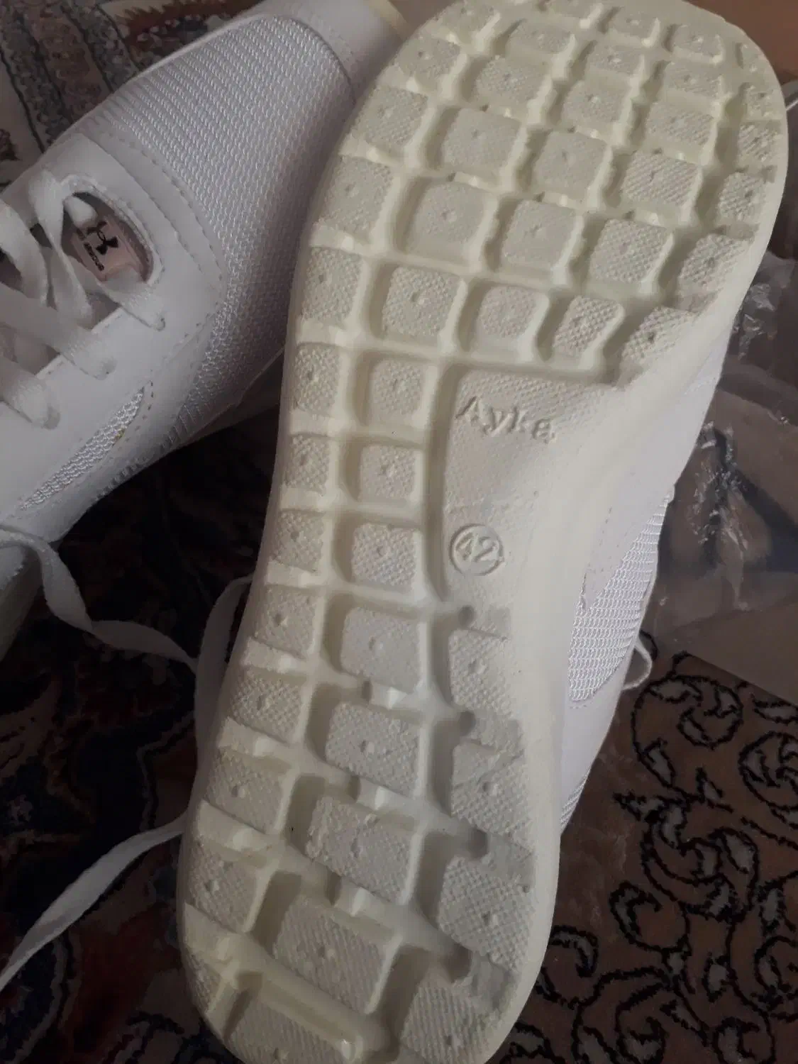 کفش|کیف، کفش، کمربند|بیرجند, |دیوار