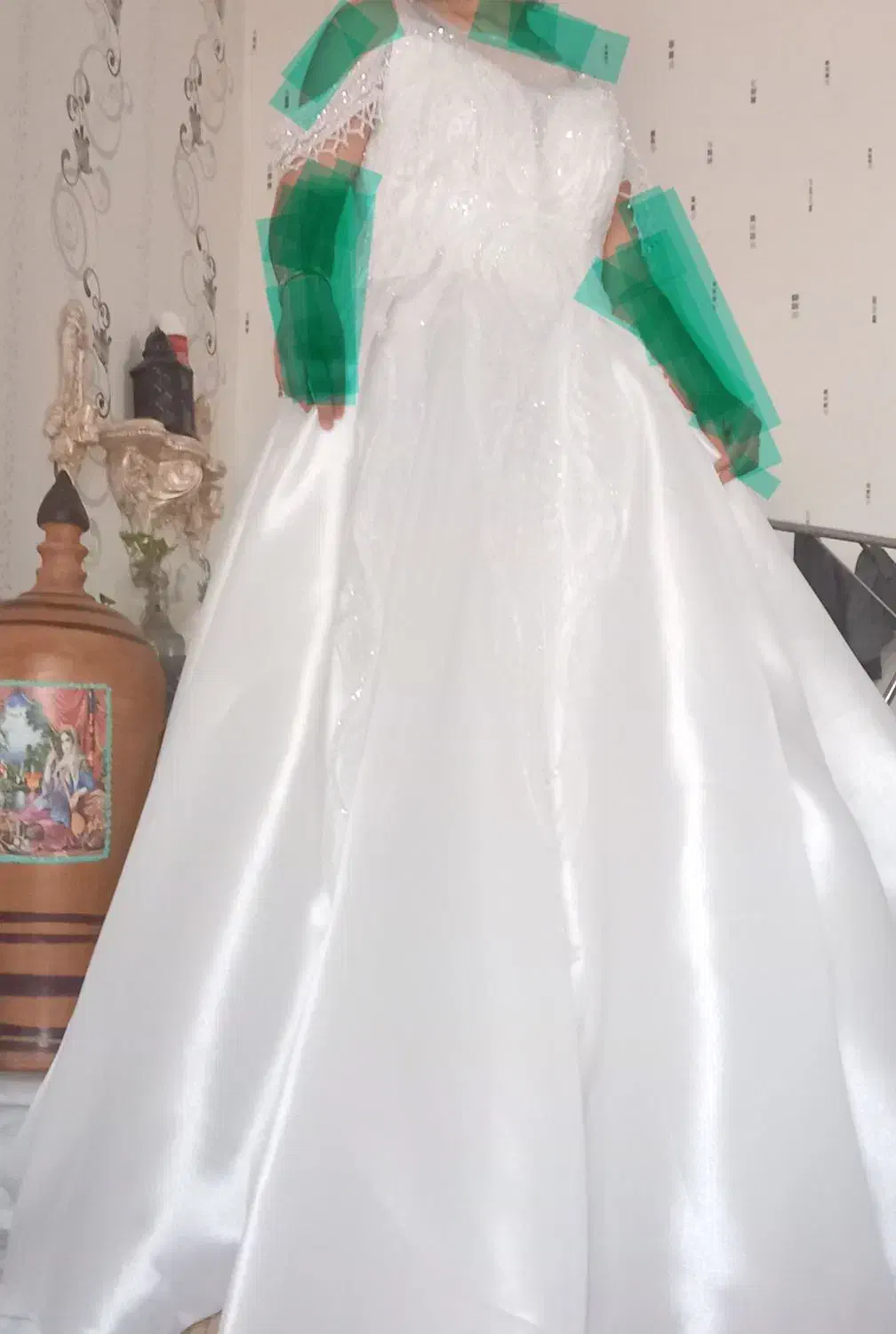 لباس عروس|لباس|تربت‌حیدریه, آسایش|دیوار