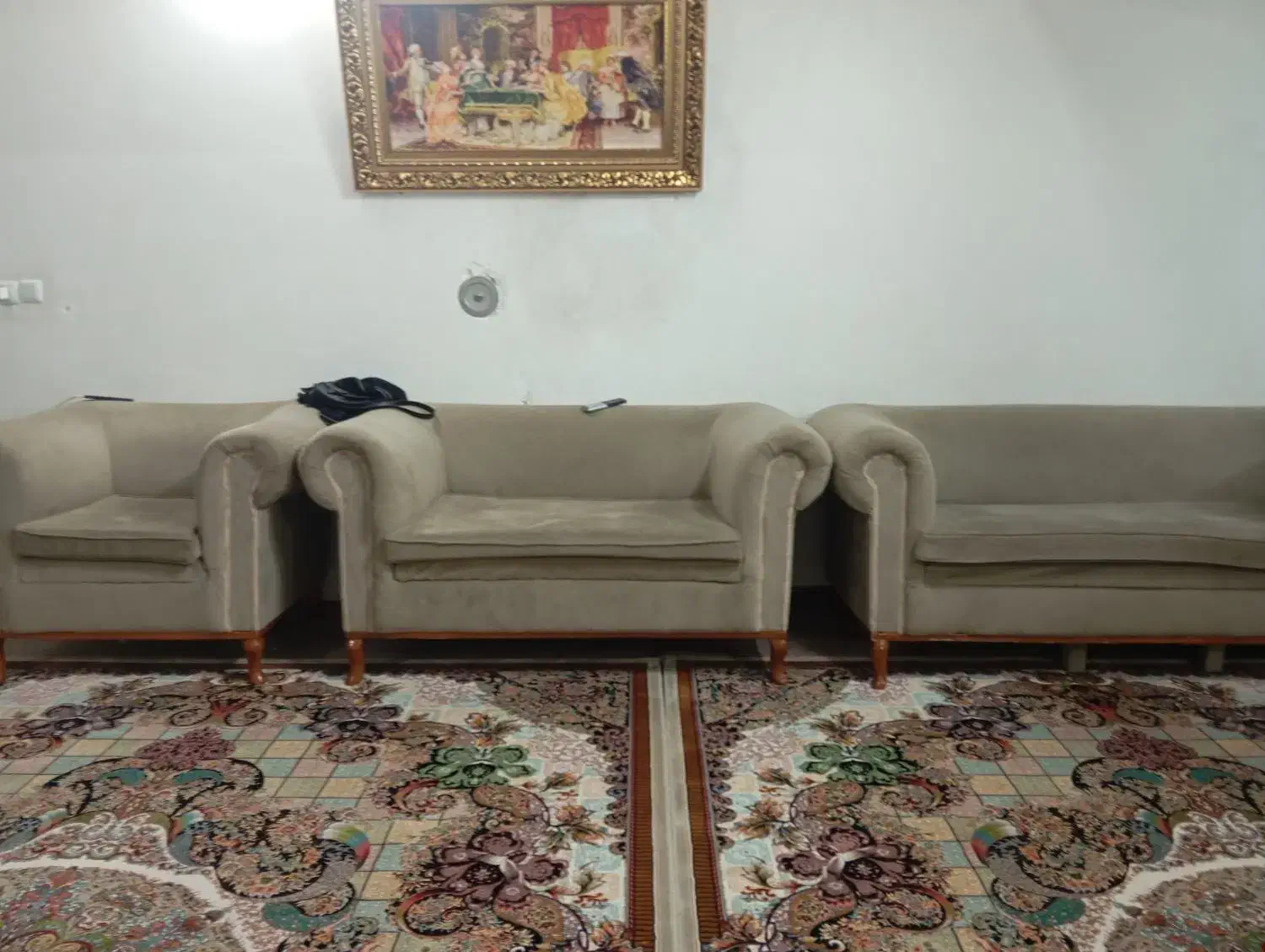 مبل|مبلمان خانگی و میز عسلی|قم, شهرک امام حسن|دیوار