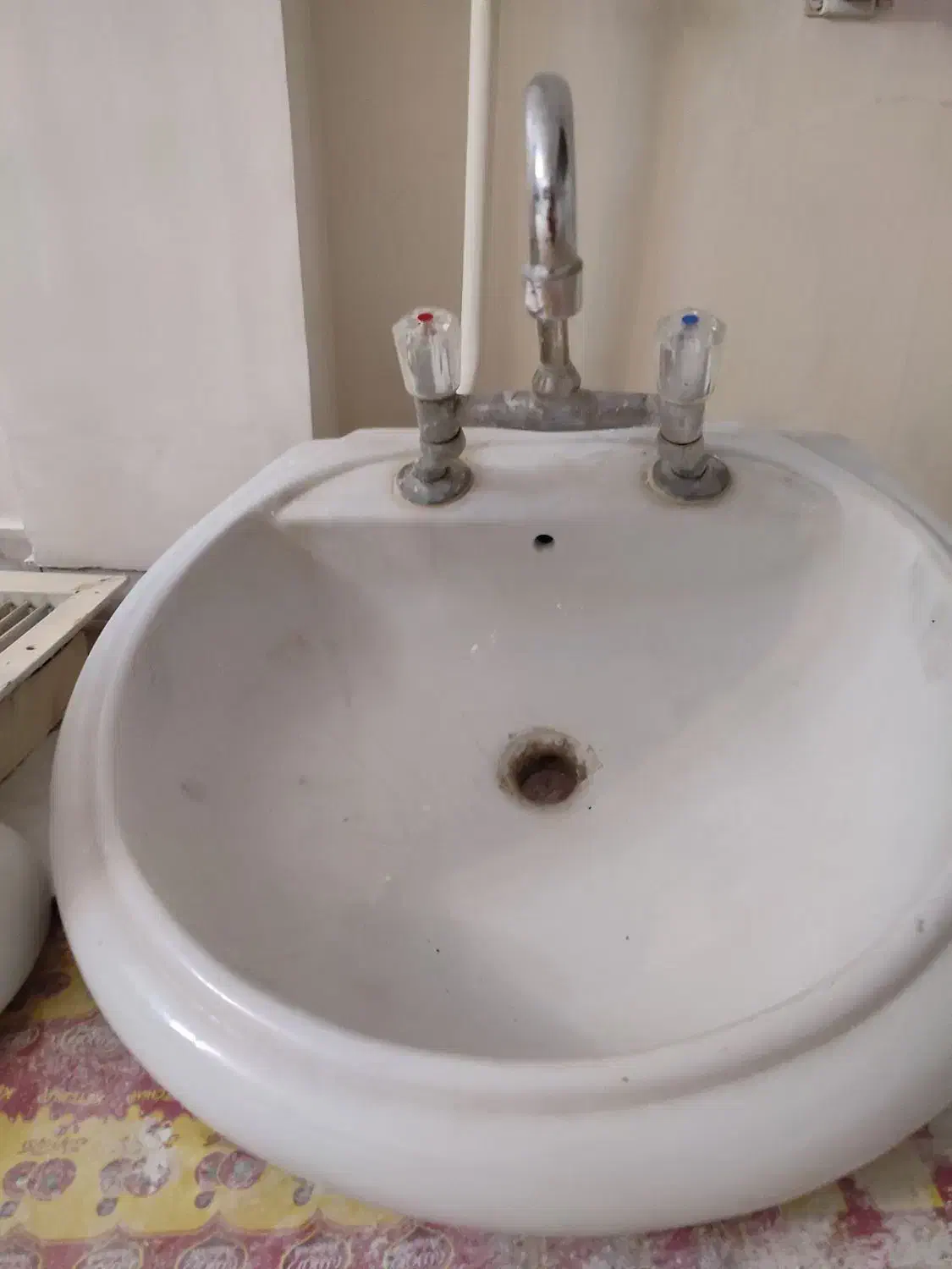 روشویی سالم|لوازم سرویس بهداشتی|الوند, |دیوار