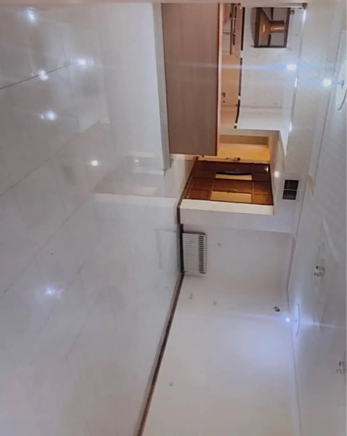 فروش واحد ۱۳۵ متری ۲۴ متری ولیعصر|فروش آپارتمان|ایلام, |دیوار