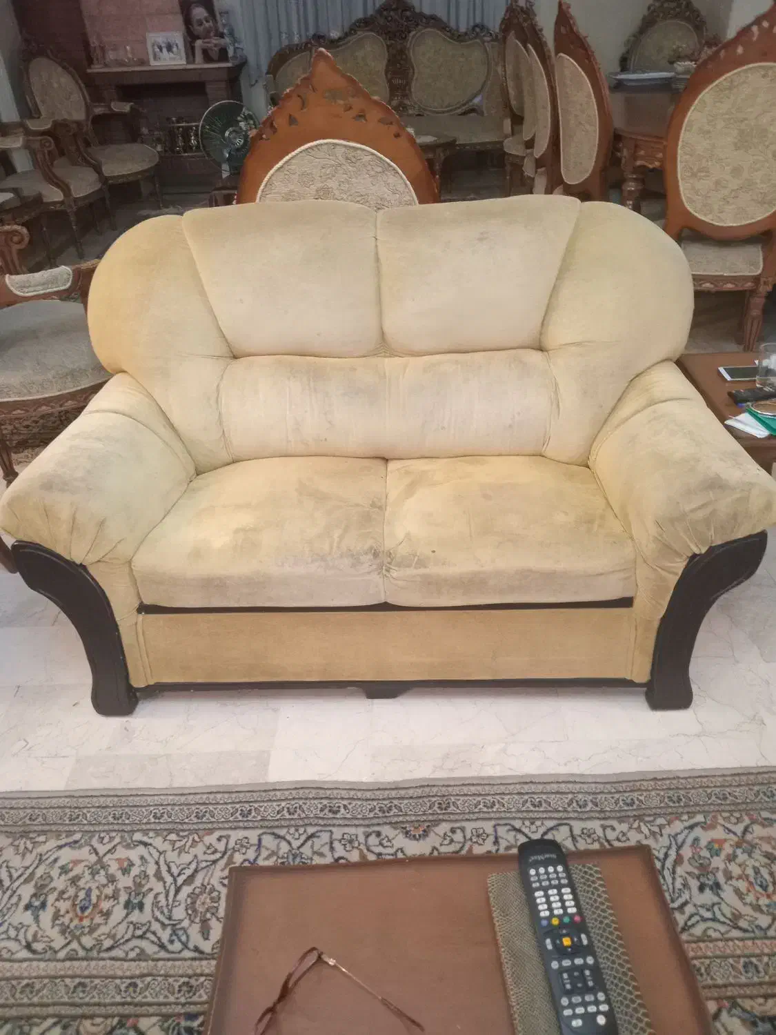 یک دست مبل هفت نفره دست دوم از جنس نبوک|مبلمان خانگی و میز عسلی|کرج, فاز ۱ مهرشهر|دیوار