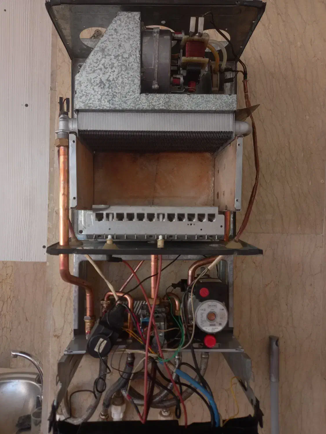 فروش پکیج دیواری ایران رادیاتور|آبگرمکن، پکیج، شوفاژ|اسلامشهر, شهرک مصطفی خمینی|دیوار