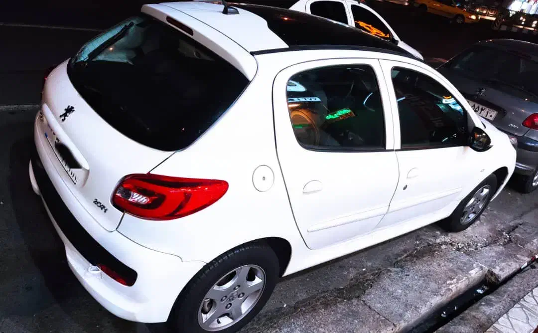 فروش اقساطی * پژو 207i پانوراما دنده ای مدل ۱۴۰۳|خودرو سواری و وانت|تهران, دبستان|دیوار