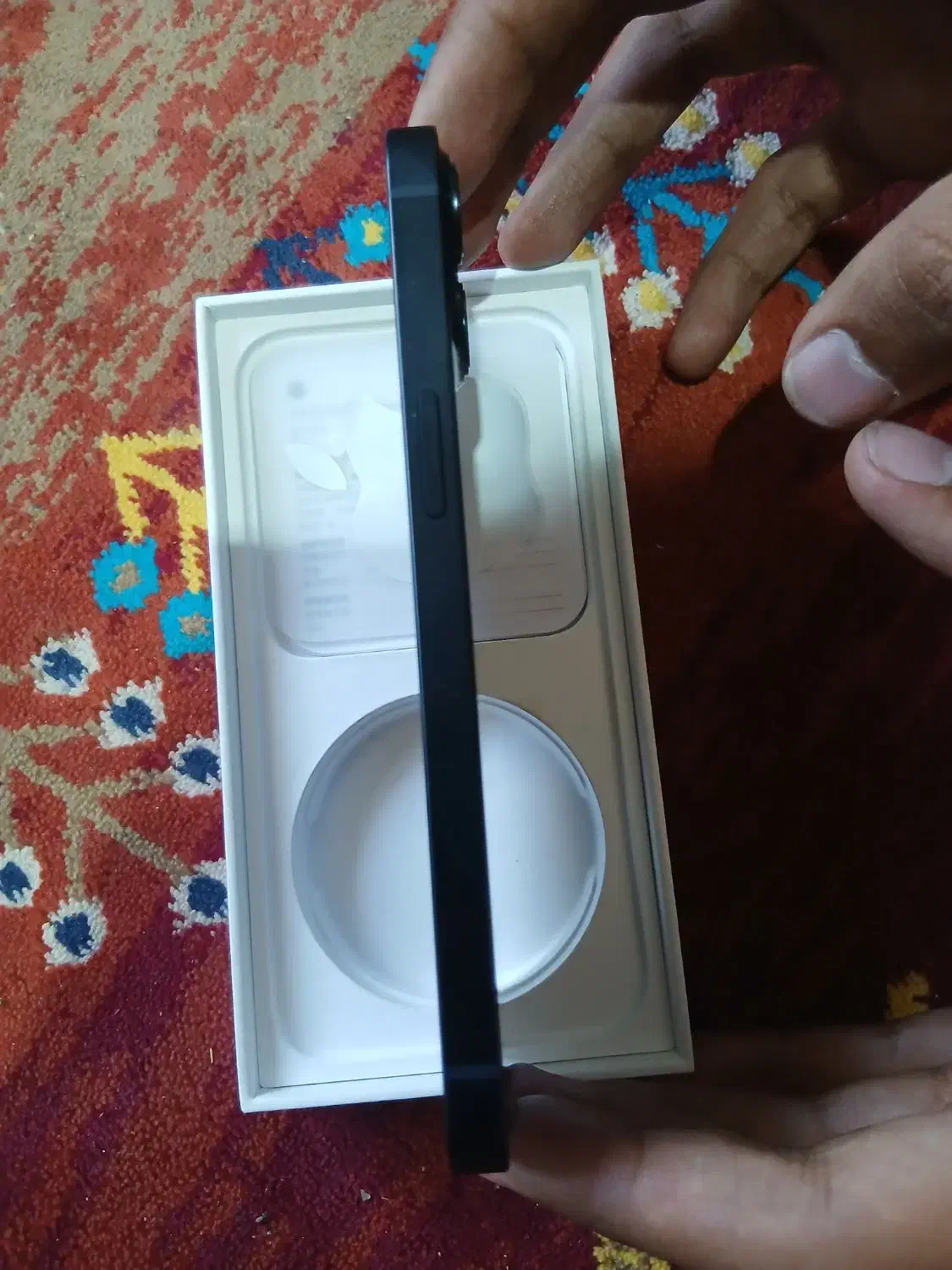 آیفون ۱۳ نرمال همراه با آداپتور|موبایل|بم, |دیوار