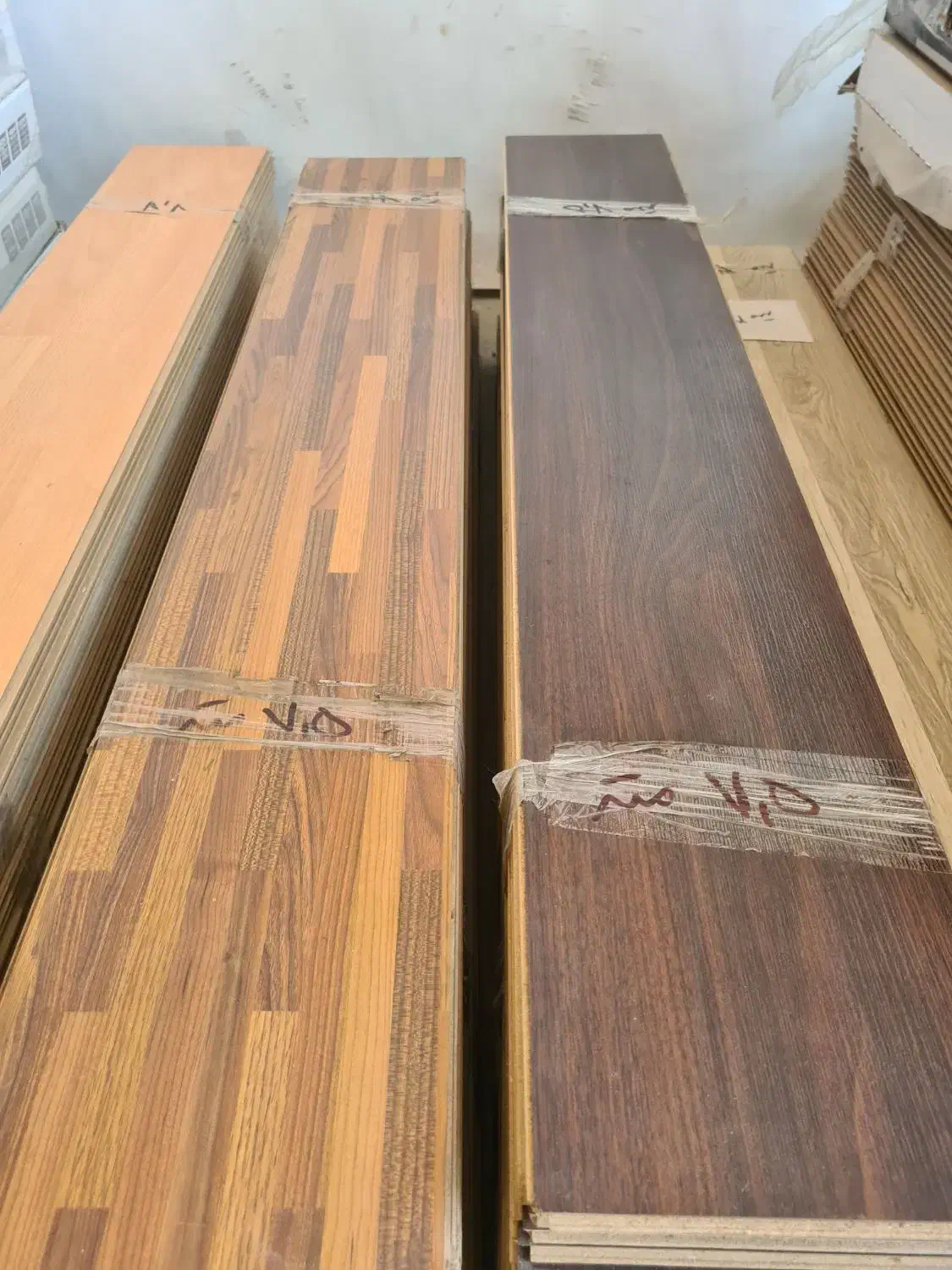 پارکت لمینت ته باری استوک از ۵ تا ۸ متر مربع حراج|مصالح و تجهیزات ساختمان|کرج, مجتمع صنفی صنعتی|دیوار