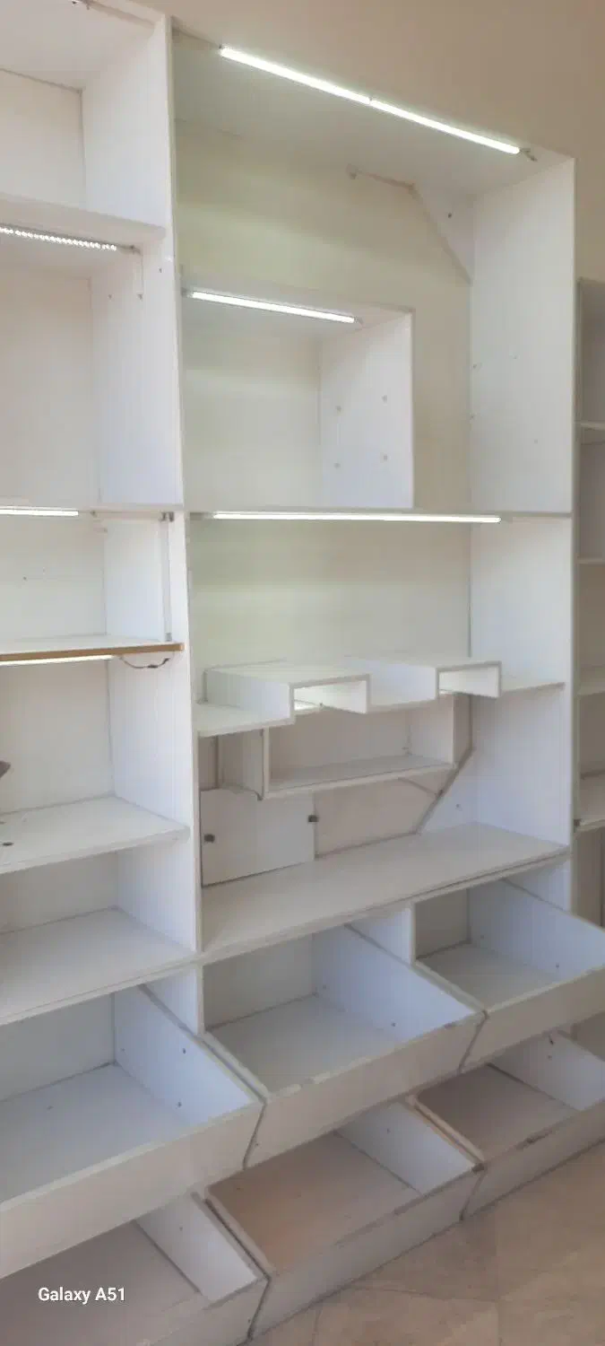 فروش ویترین دخانیات در فرمهین|بوفه، ویترین، کنسول|فرمهین, |دیوار