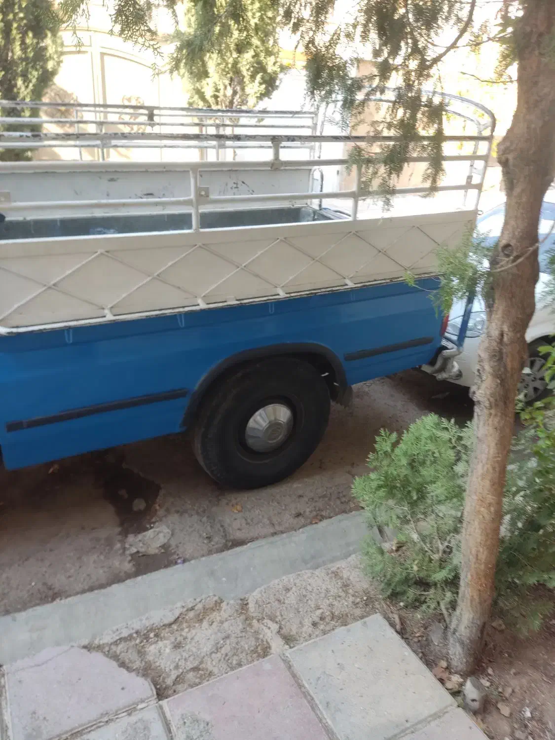 نیسان دوگانه شرکتی|خودرو سواری و وانت|صدرا-فارس, فاز ۱|دیوار